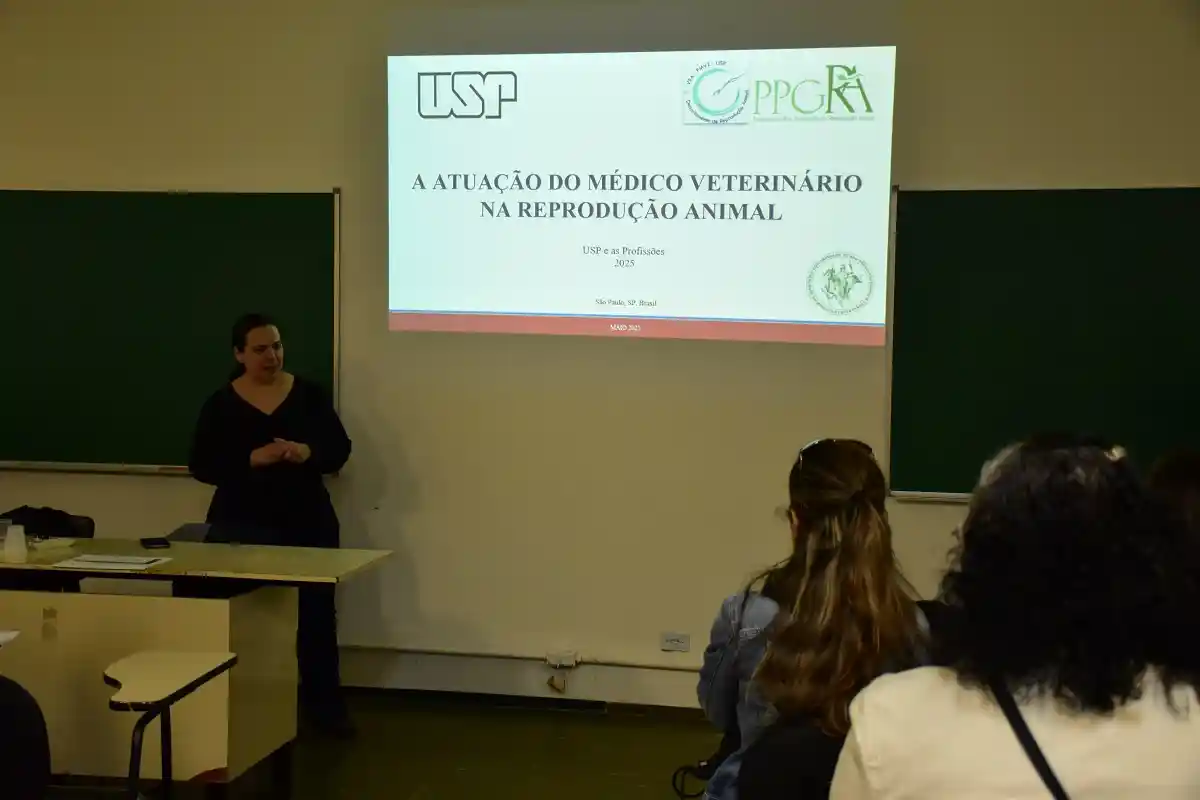 Profa. Gisele Veiga (Reprodução Animal)