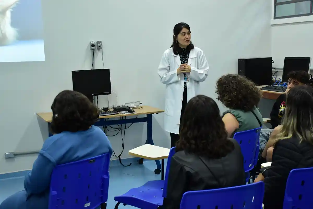 Profa. Caterina Muramoto (Cirurgia)