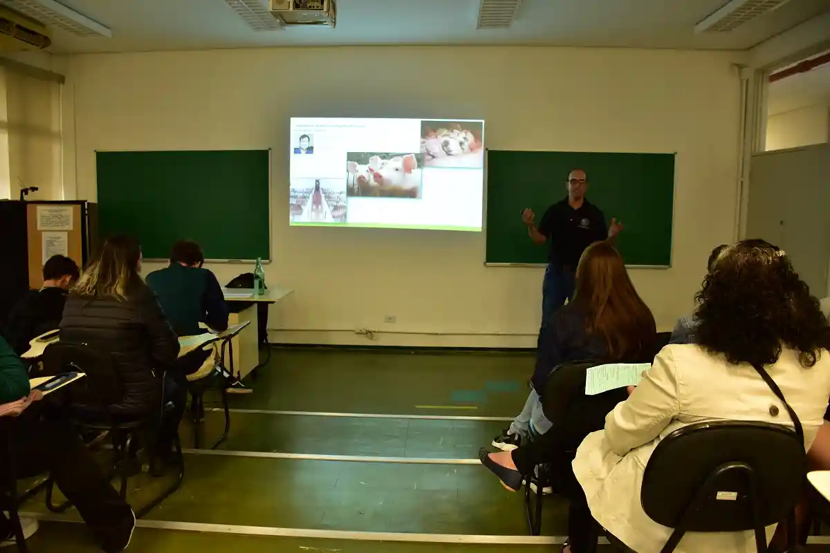 Prof. Ricardo Ventura (Nutrição e Produção Animal)